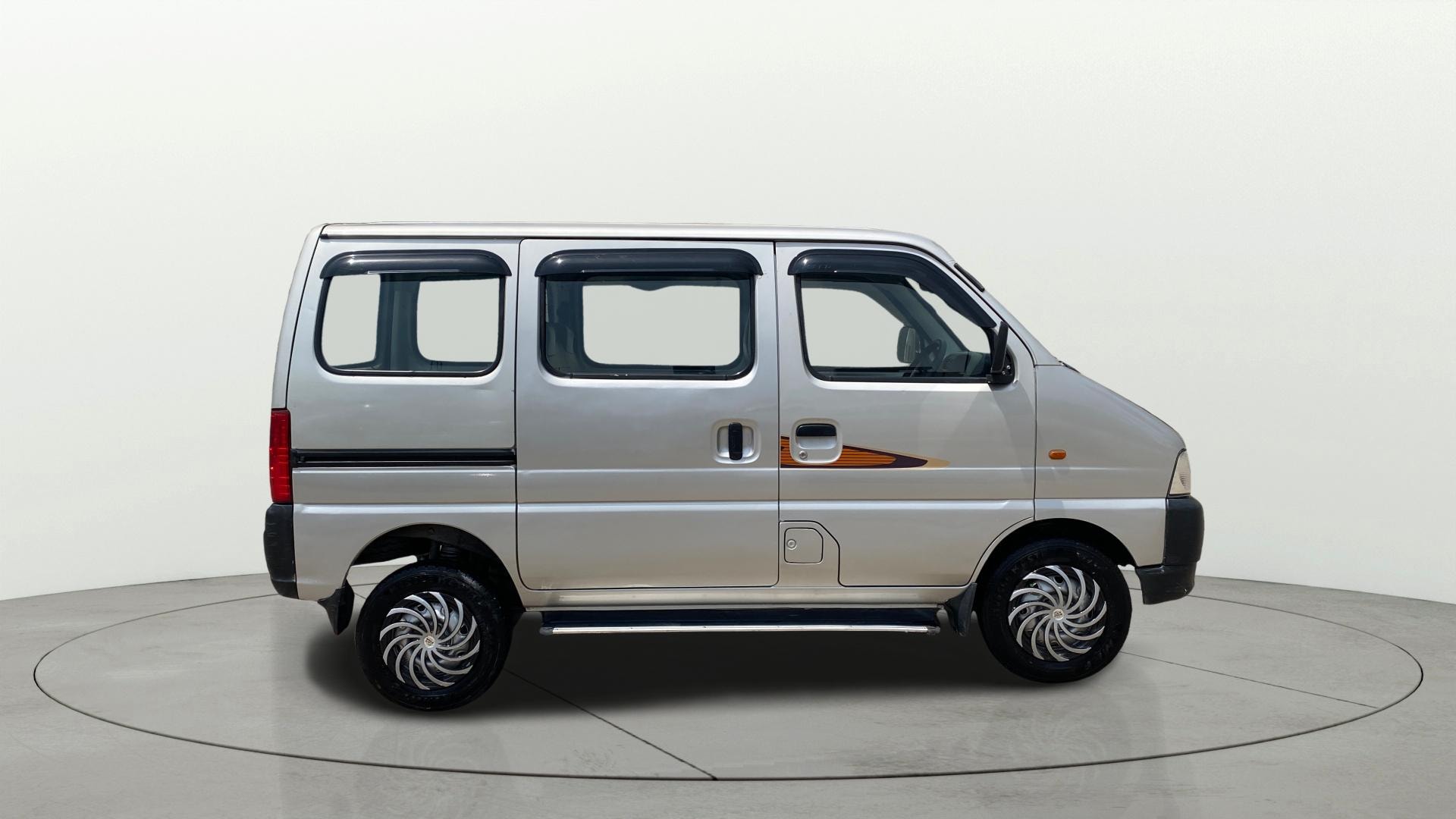 View 2021 Maruti Suzuki 1000 Base Variant Image 8 Used 2021 Maruti Suzuki 1000 Base Variant Image 8