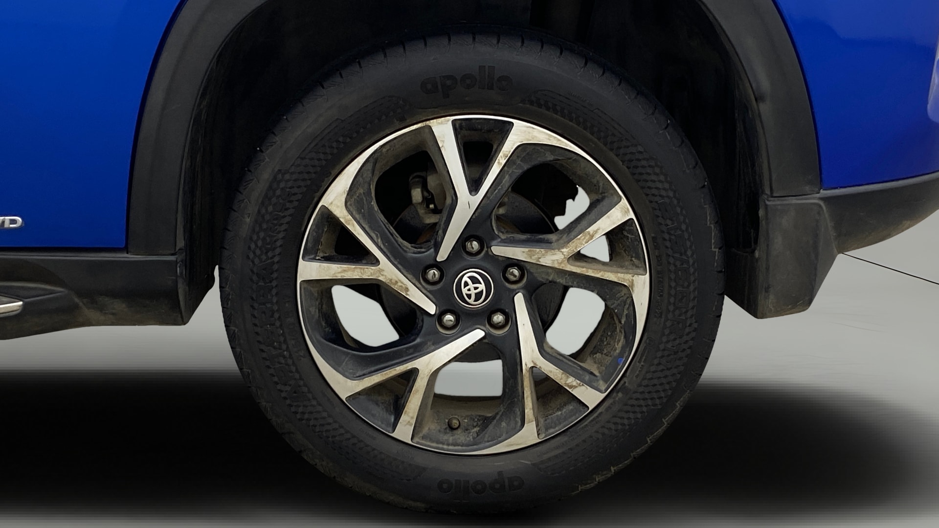 View 2022 Toyota Urban Cruiser Hyryder V MT AWD NEODRIVE Image 12 Used 2022 Toyota Urban Cruiser Hyryder V MT AWD NEODRIVE Image 12