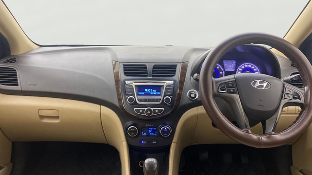 View Hyundai Fluidic Verna Image 17 Used Hyundai Fluidic Verna Image 17