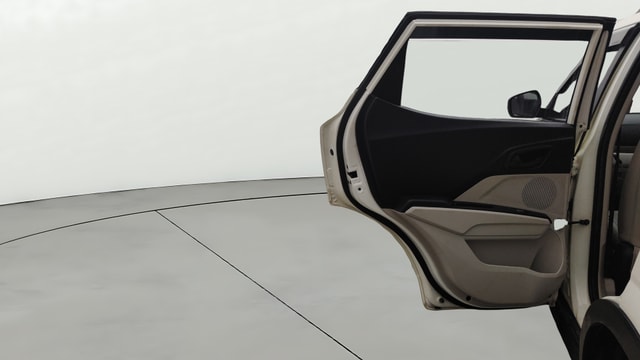 View Mahindra XUV300 Image 22 Used Mahindra XUV300 Image 22