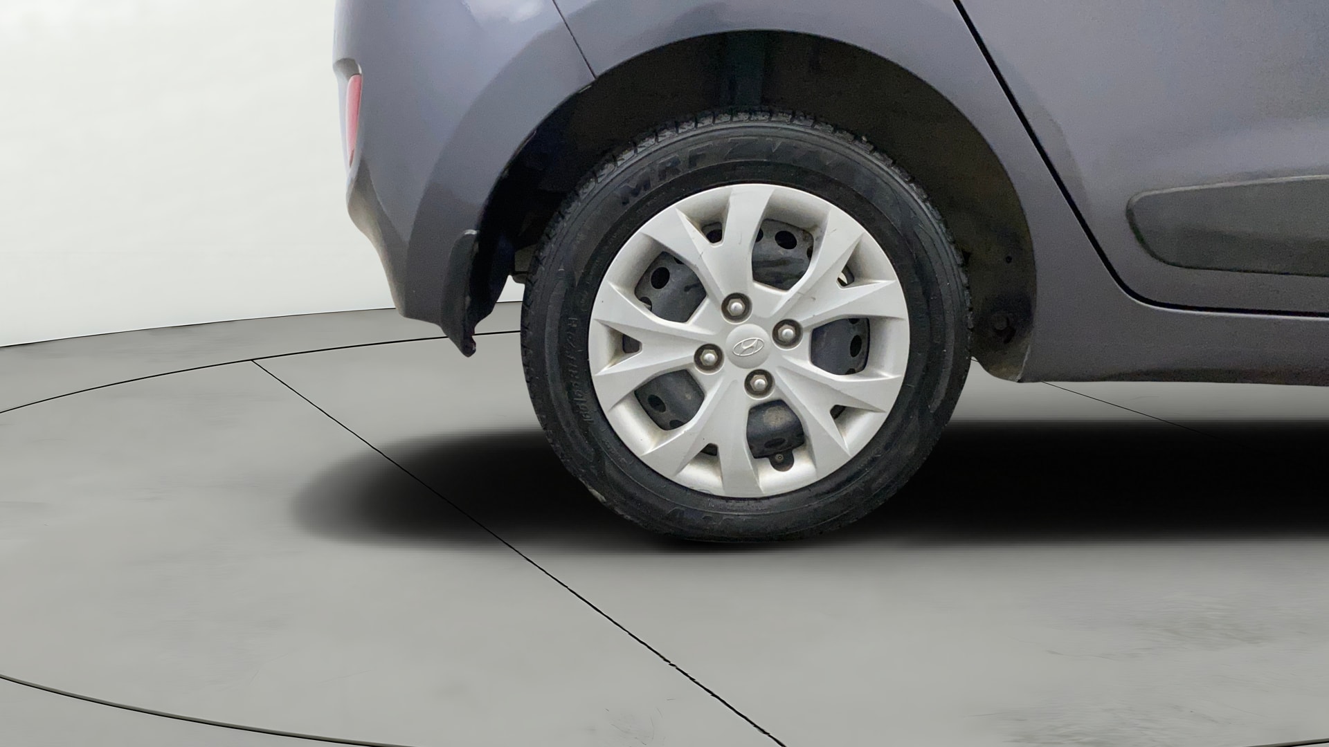 View 2015 Hyundai Grand i10 Sportz 1.2 Kappa Image 23 Used 2015 Hyundai Grand i10 Sportz 1.2 Kappa Image 23