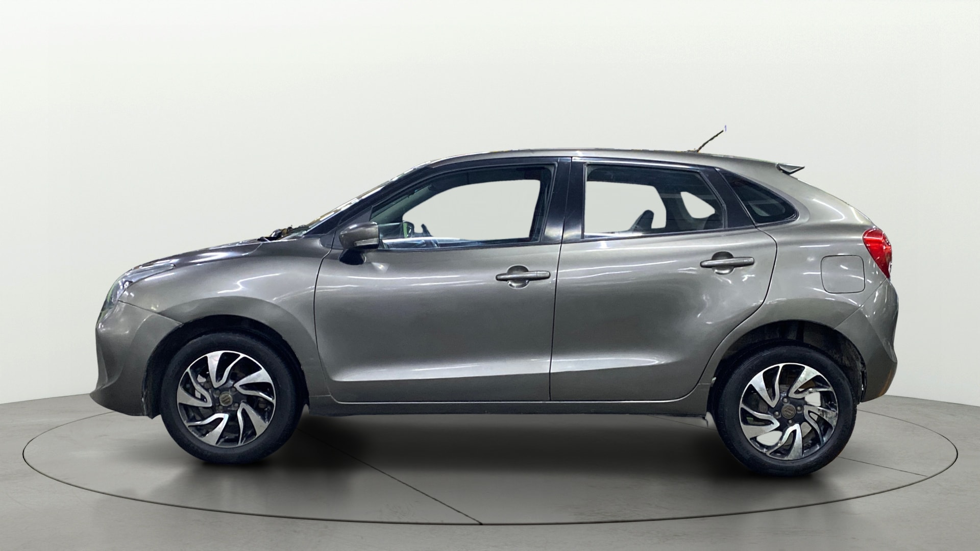 View 2019 Maruti Suzuki 1000 Base Variant Image 26 Used 2019 Maruti Suzuki 1000 Base Variant Image 26