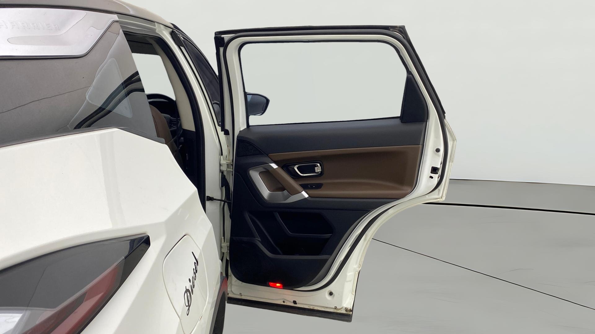 View 2022 Tata Harrier XE Image 6 Used 2022 Tata Harrier XE Image 6