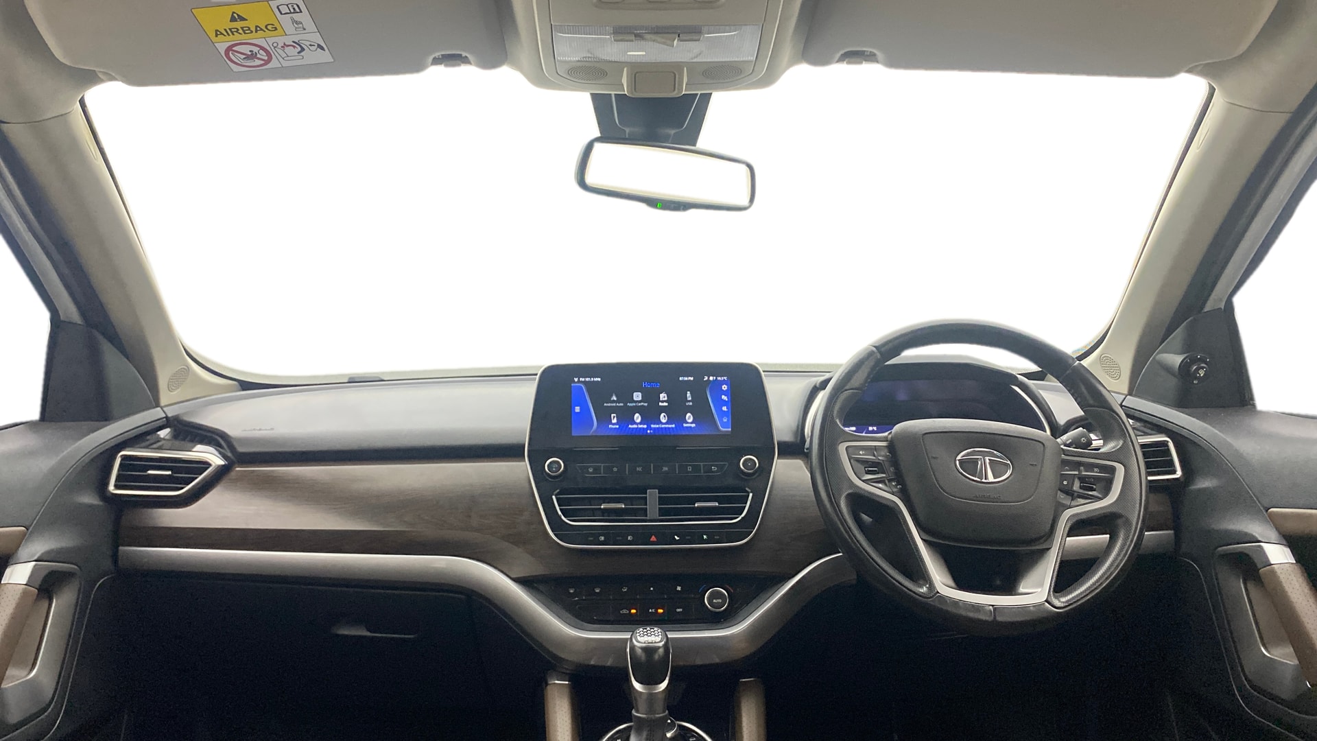 View 2020 Tata Harrier XE Image 16 Used 2020 Tata Harrier XE Image 16