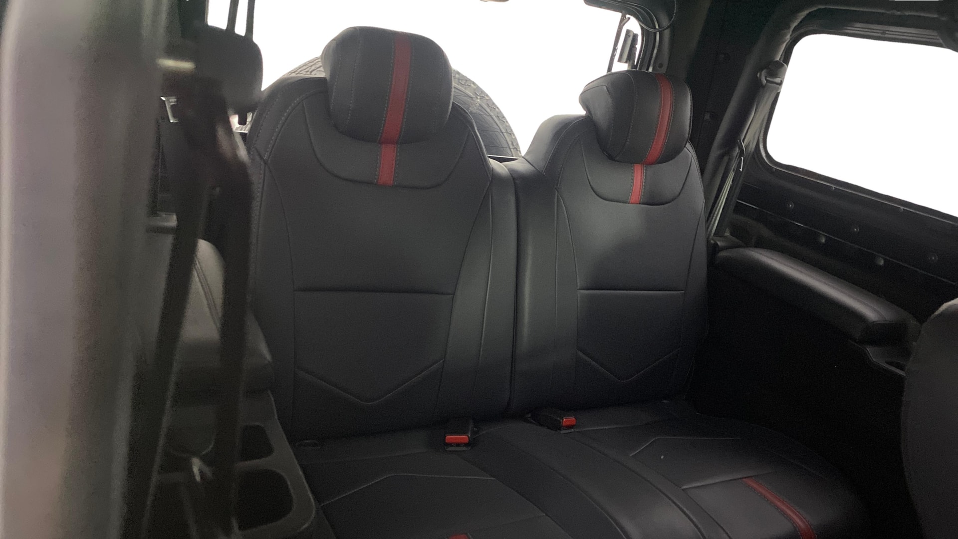 View 2021 Mahindra Thar AX Standard Manual Soft Top 6 Seater Image 27 Used 2021 Mahindra Thar AX Standard Manual Soft Top 6 Seater Image 27