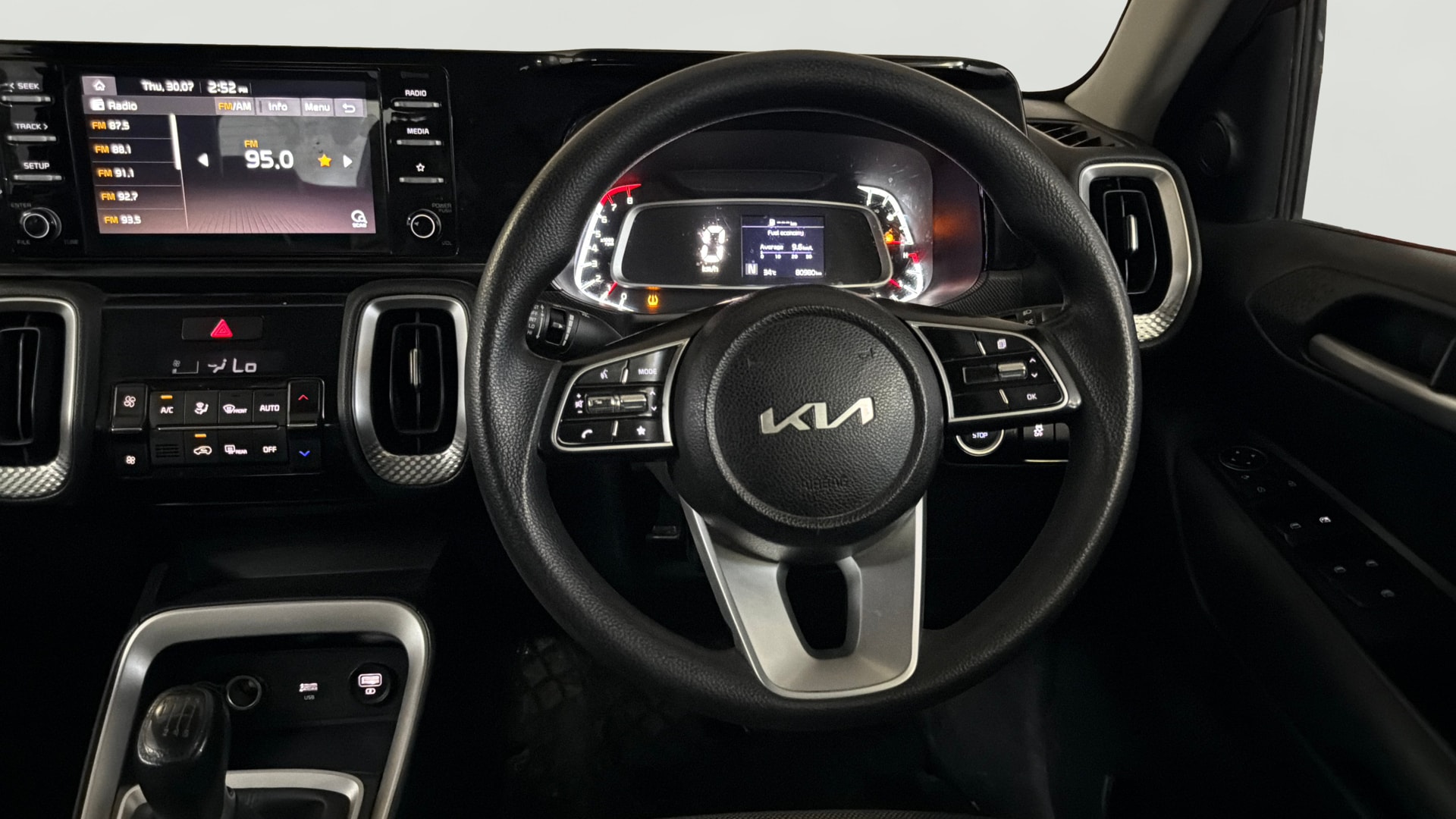 View 2022 Kia Sonet HTK Plus iMT Petrol Image 20 Used 2022 Kia Sonet HTK Plus iMT Petrol Image 20