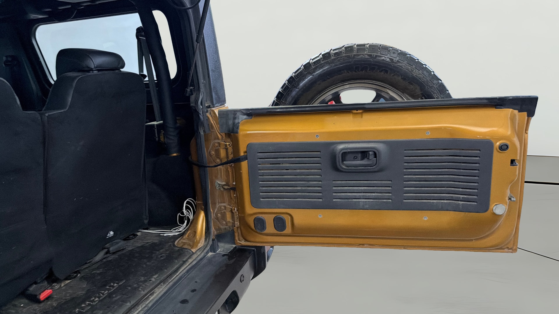 Used 2023 Mahindra Thar Used 2023 Mahindra Thar