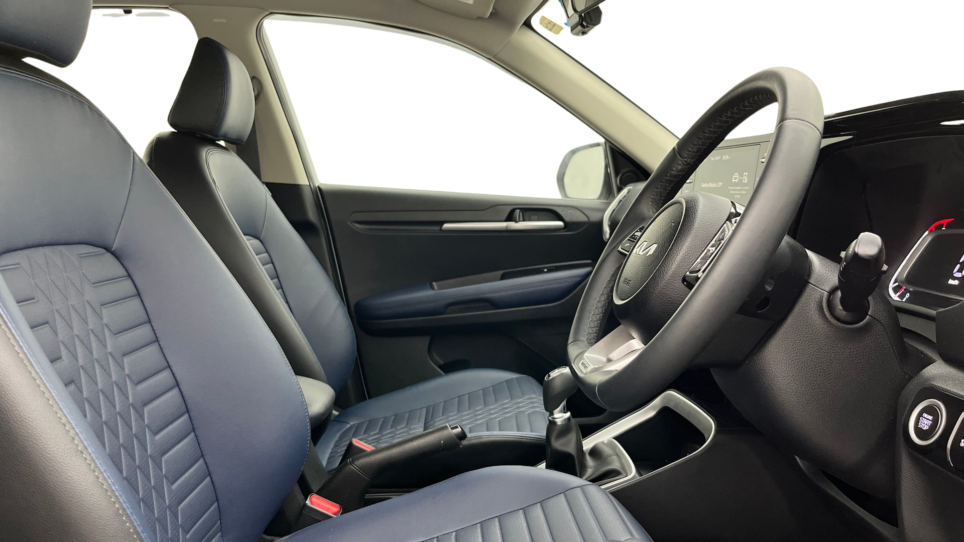 View 2025 Kia Sonet HTE Petrol Image 26 Used 2025 Kia Sonet HTE Petrol Image 26