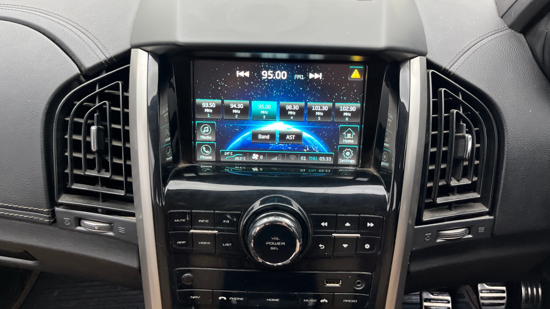 Used 2019 Mahindra XUV500 Used 2019 Mahindra XUV500