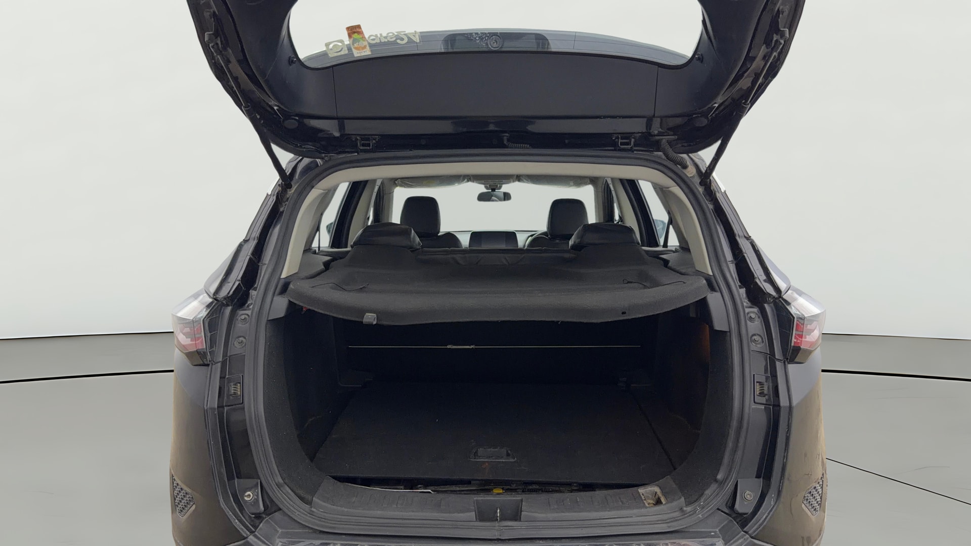 View 2021 Tata Harrier XE Image 40 Used 2021 Tata Harrier XE Image 40