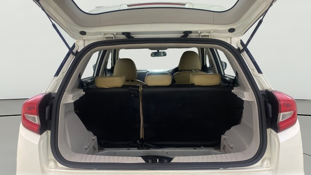 View Mahindra XUV300 Image 36 Used Mahindra XUV300 Image 36