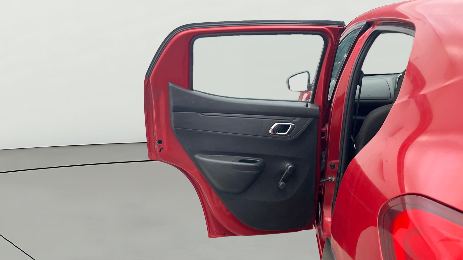 View 2019 Renault Kwid RXL 1.0 BS IV Image 22 Used 2019 Renault Kwid RXL 1.0 BS IV Image 22