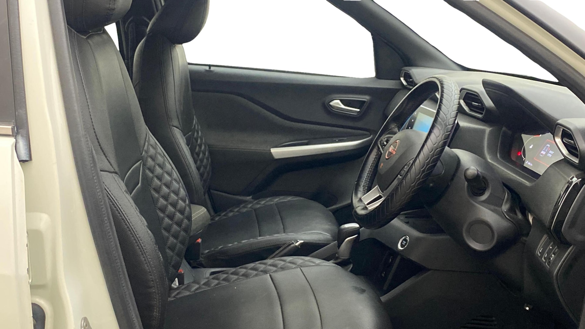 View 2022 Nissan Magnite XE Image 26 Used 2022 Nissan Magnite XE Image 26