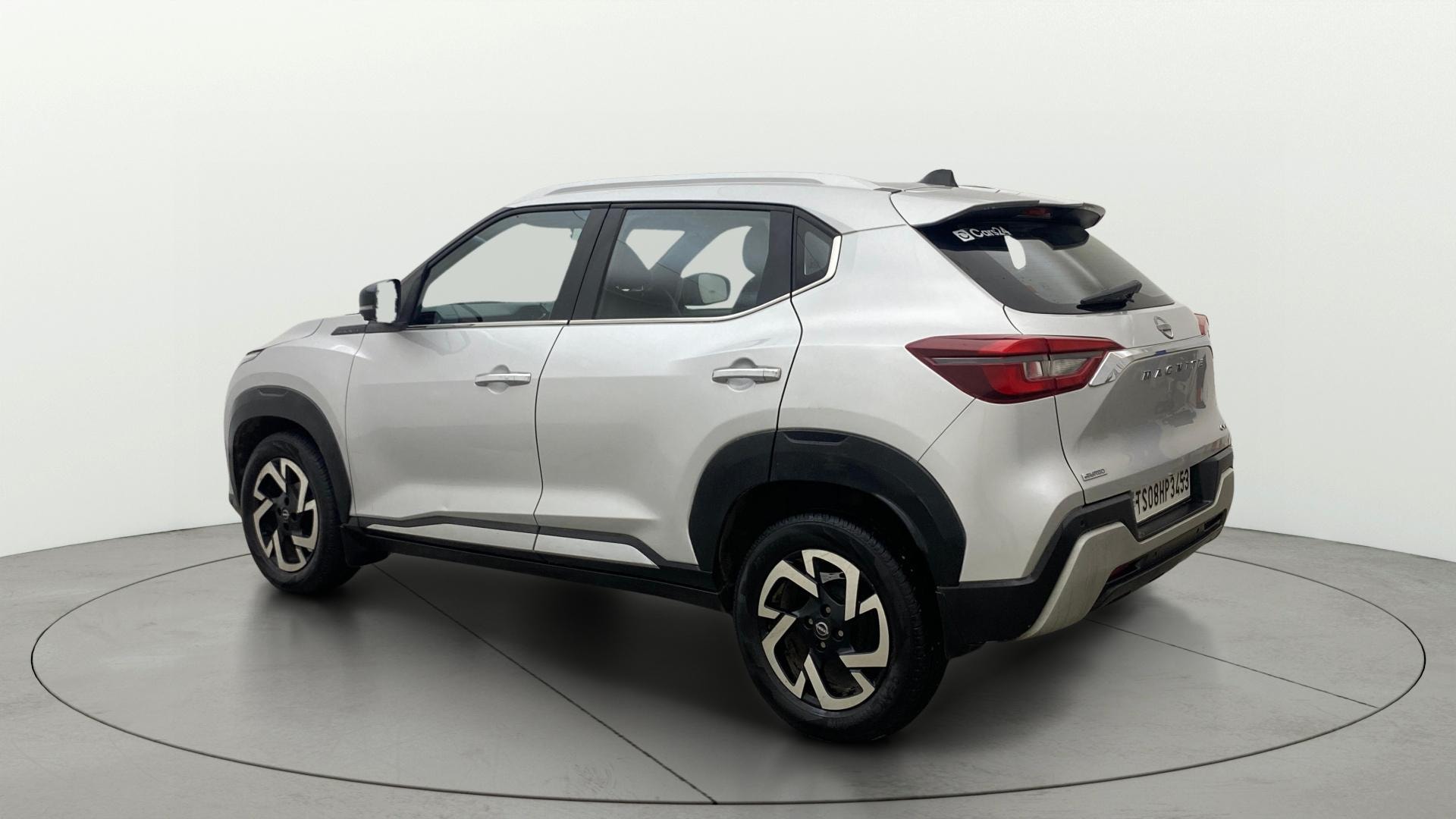 View 2021 Nissan Magnite Turbo XV Premium CVT Image 2 Used 2021 Nissan Magnite Turbo XV Premium CVT Image 2