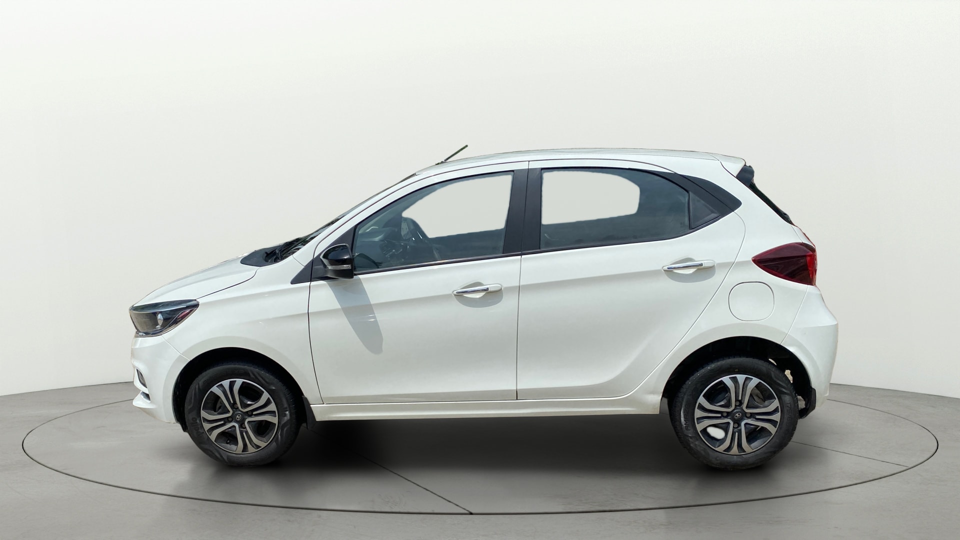 Used 2024 Tata Tiago Used 2024 Tata Tiago