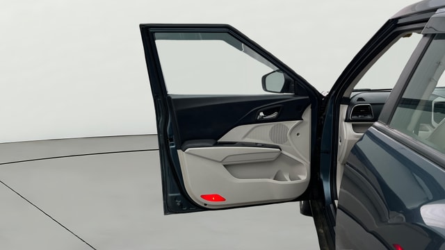 View Mahindra XUV300 Image 32 Used Mahindra XUV300 Image 32
