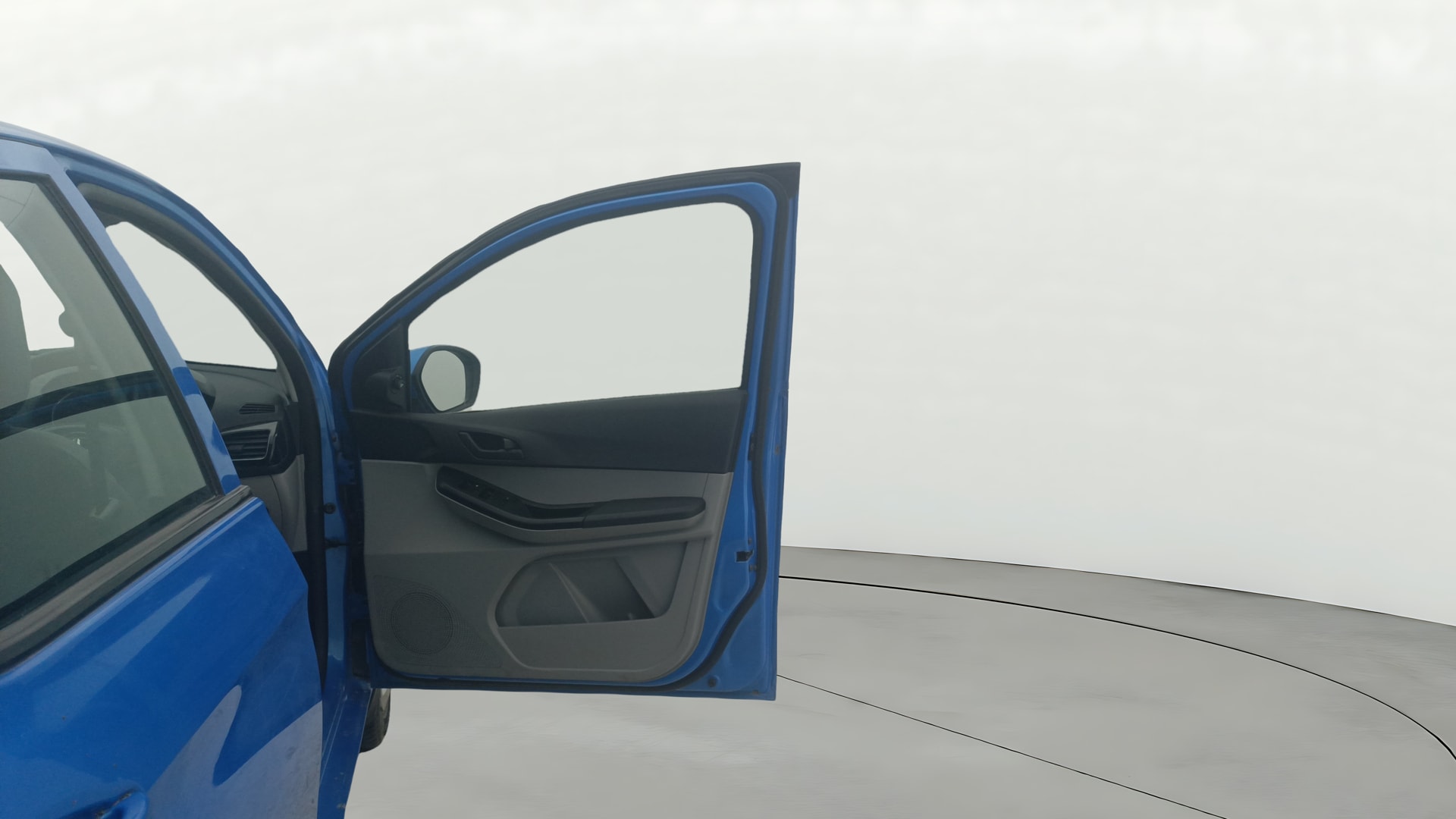 View 2020 Tata Tiago Revotorq XB Image 43 Used 2020 Tata Tiago Revotorq XB Image 43