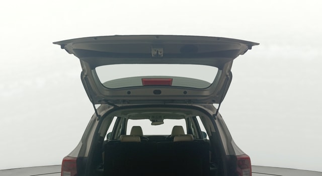 View Kia Carens Image 33 Used Kia Carens Image 33