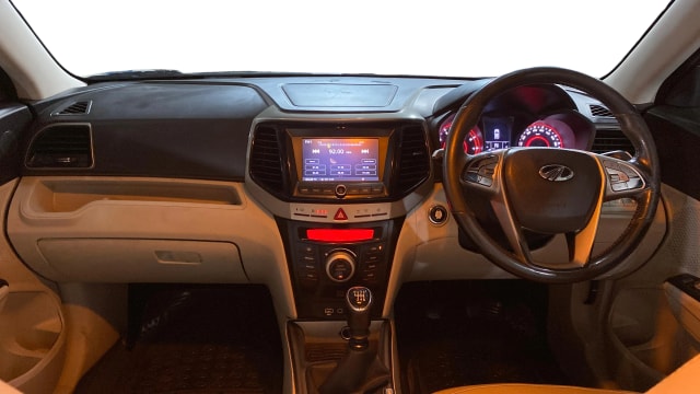 View Mahindra XUV300 Image 16 Used Mahindra XUV300 Image 16