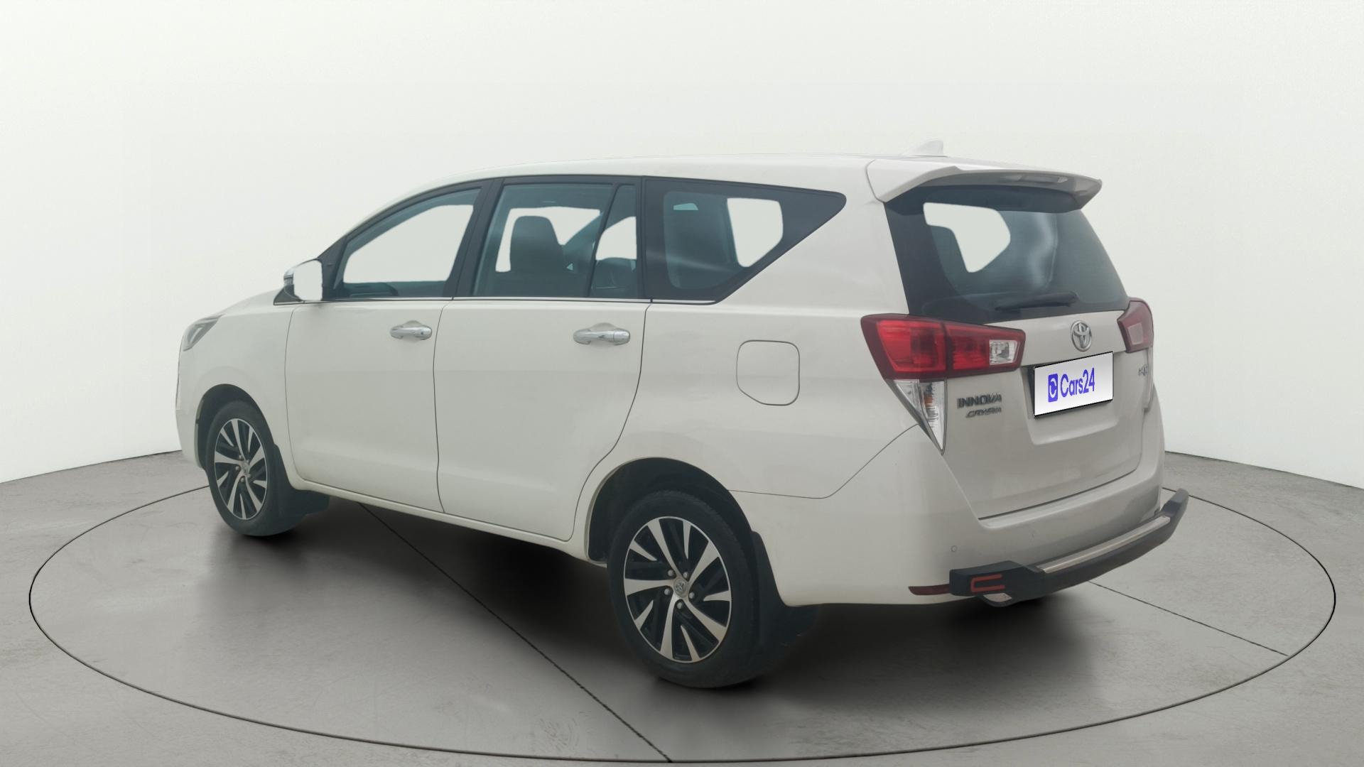 Used 2025 Toyota Innova Crysta Used 2025 Toyota Innova Crysta