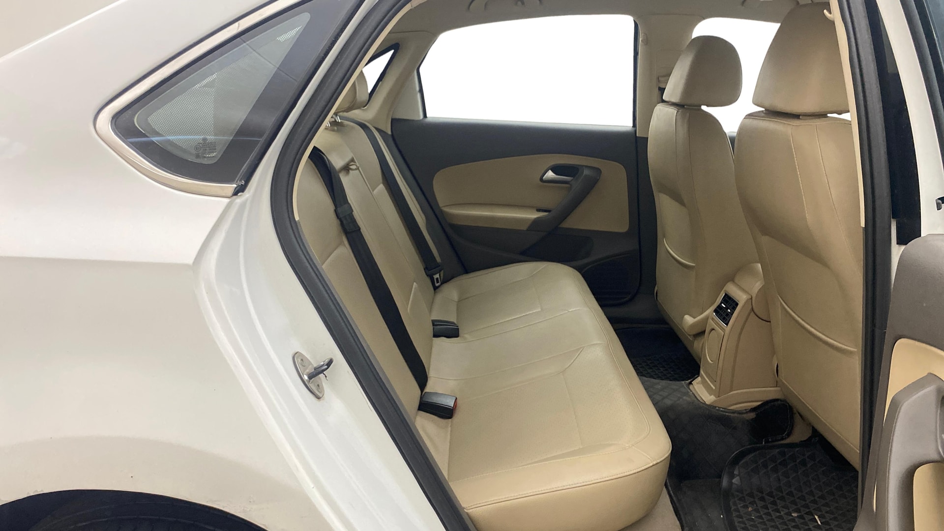 View 2017 Volkswagen Vento 1.2 L TSI Comfortline Petrol AT Image 29 Used 2017 Volkswagen Vento 1.2 L TSI Comfortline Petrol AT Image 29