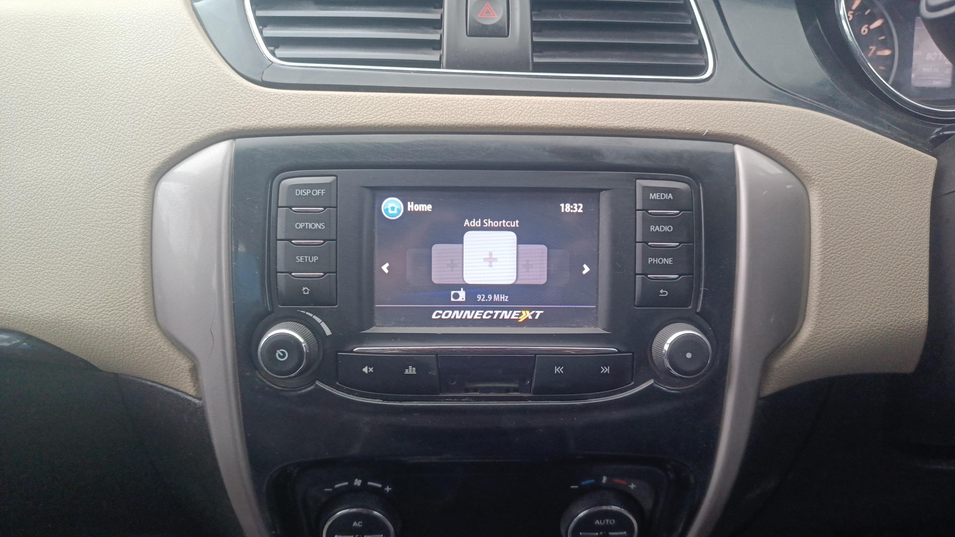 View 2014 Tata Zest XT Petrol Image 17 Used 2014 Tata Zest XT Petrol Image 17