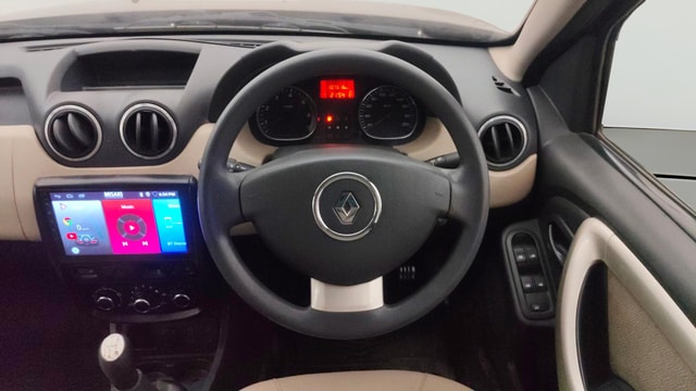 View Renault Duster Image 20 Used Renault Duster Image 20