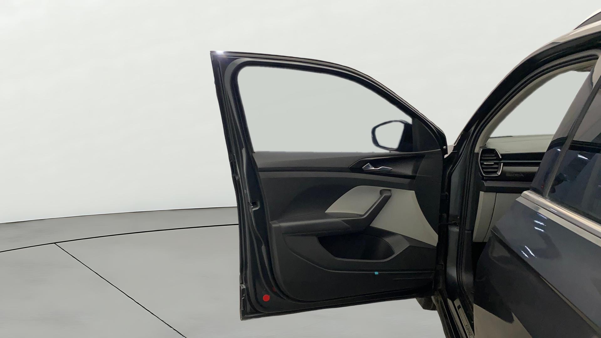 View 2023 Skoda Kushaq Style 1.0 TSI MT Image 39 Used 2023 Skoda Kushaq Style 1.0 TSI MT Image 39