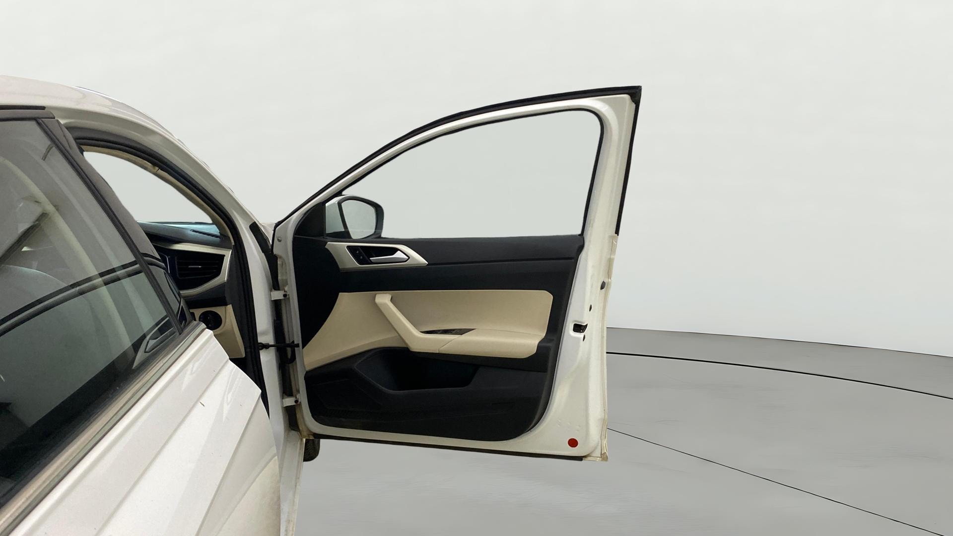 View 2023 Volkswagen Virtus Topline 1.0 TSI MT Image 47 Used 2023 Volkswagen Virtus Topline 1.0 TSI MT Image 47