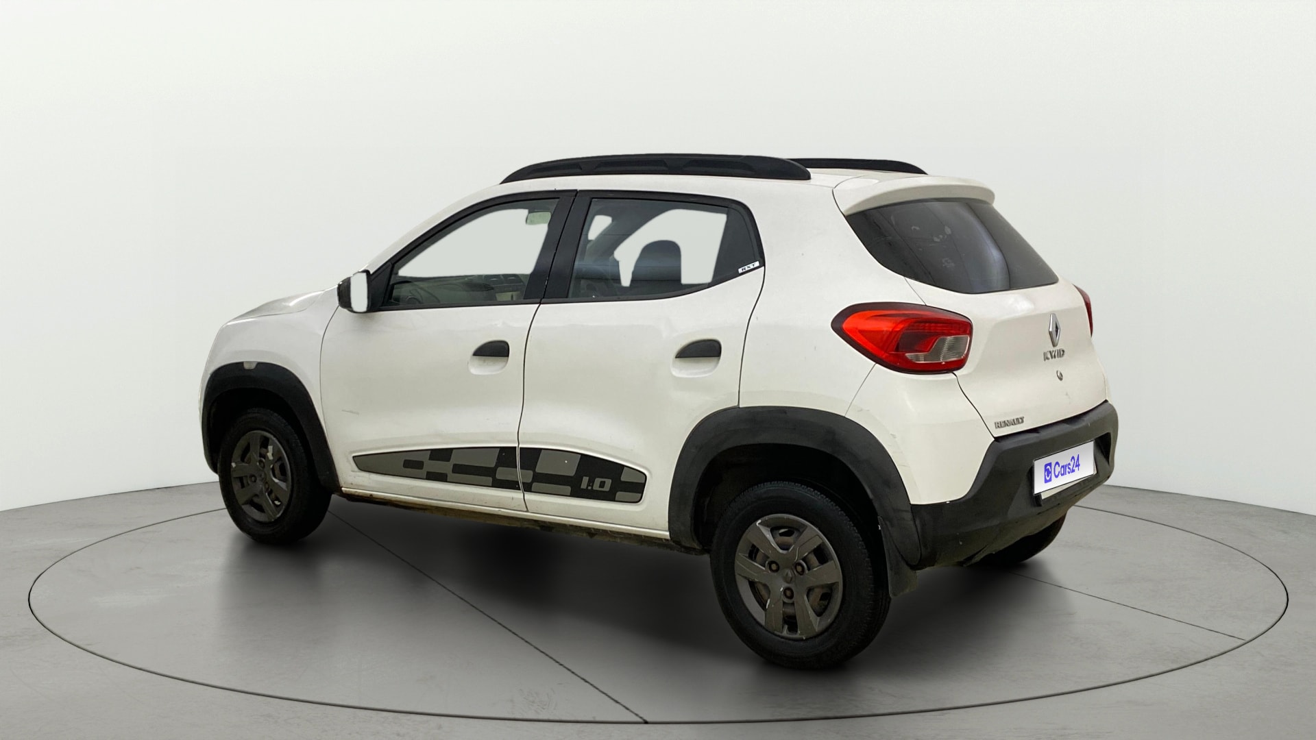 View 2018 Renault Kwid RXT 1.0 Image 2 Used 2018 Renault Kwid RXT 1.0 Image 2