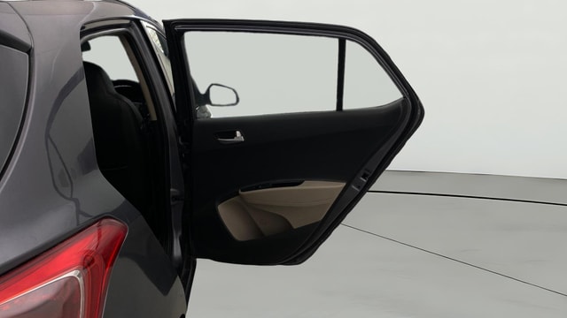 View Hyundai Grand i10 Image 7 Used Hyundai Grand i10 Image 7