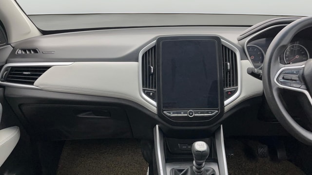 View MG Hector Plus Image 34 Used MG Hector Plus Image 34