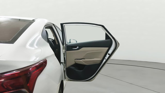 View Hyundai Verna Image 6 Used Hyundai Verna Image 6