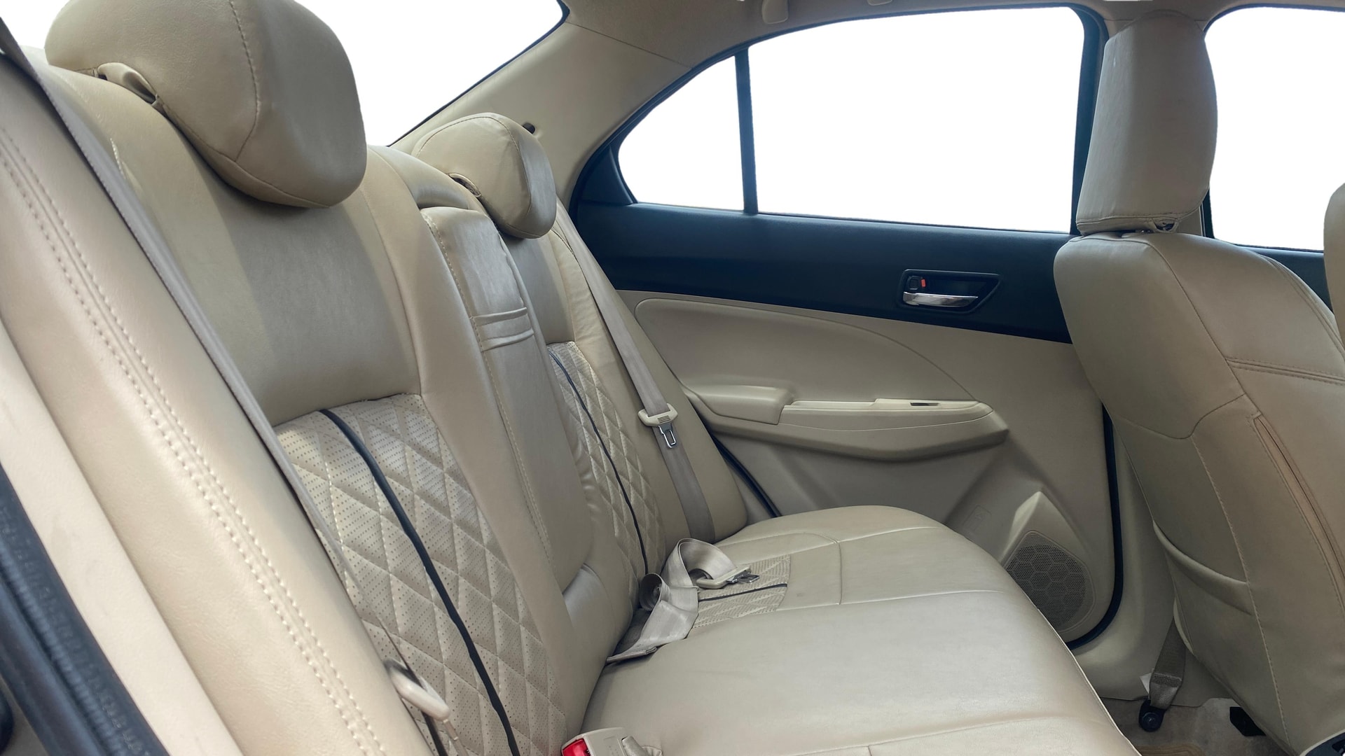 View 2018 Maruti Suzuki 1000 Base Variant Image 29 Used 2018 Maruti Suzuki 1000 Base Variant Image 29