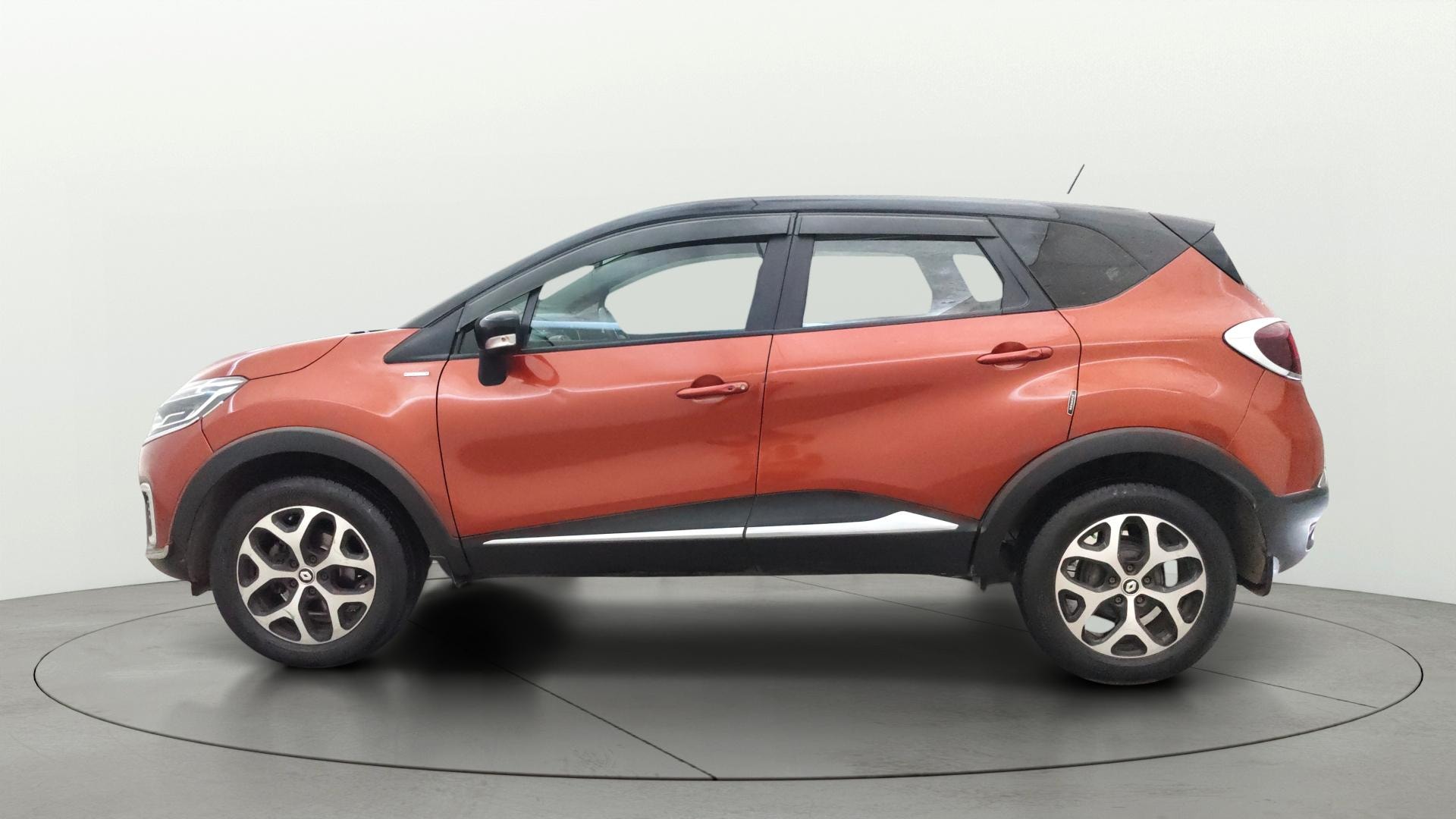 View 2019 Renault Captur Platine Mono Diesel Image 5 Used 2019 Renault Captur Platine Mono Diesel Image 5