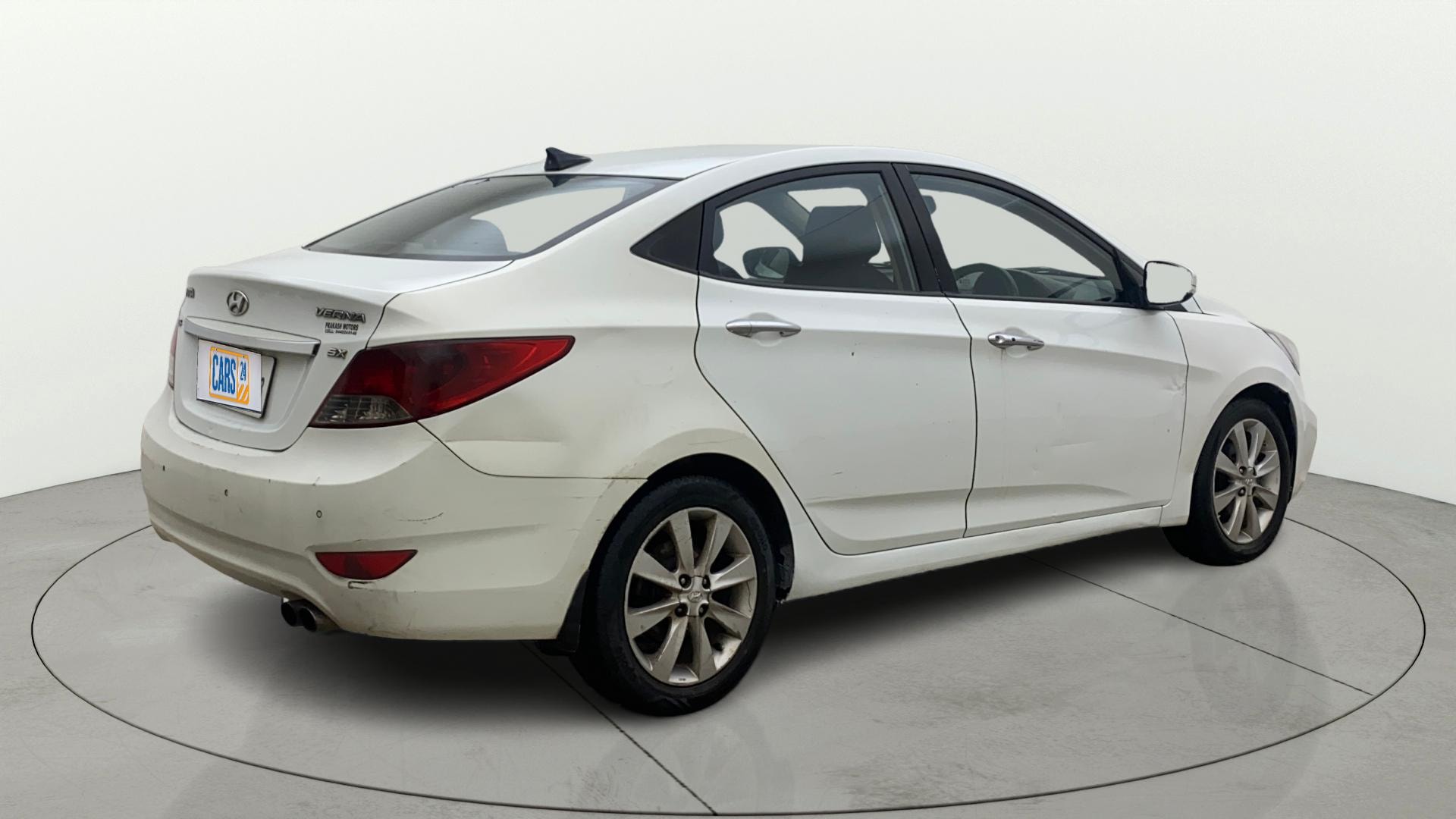 View 2012 Hyundai Fluidic Verna 1.6 CRDI SX Image 42 Used 2012 Hyundai Fluidic Verna 1.6 CRDI SX Image 42