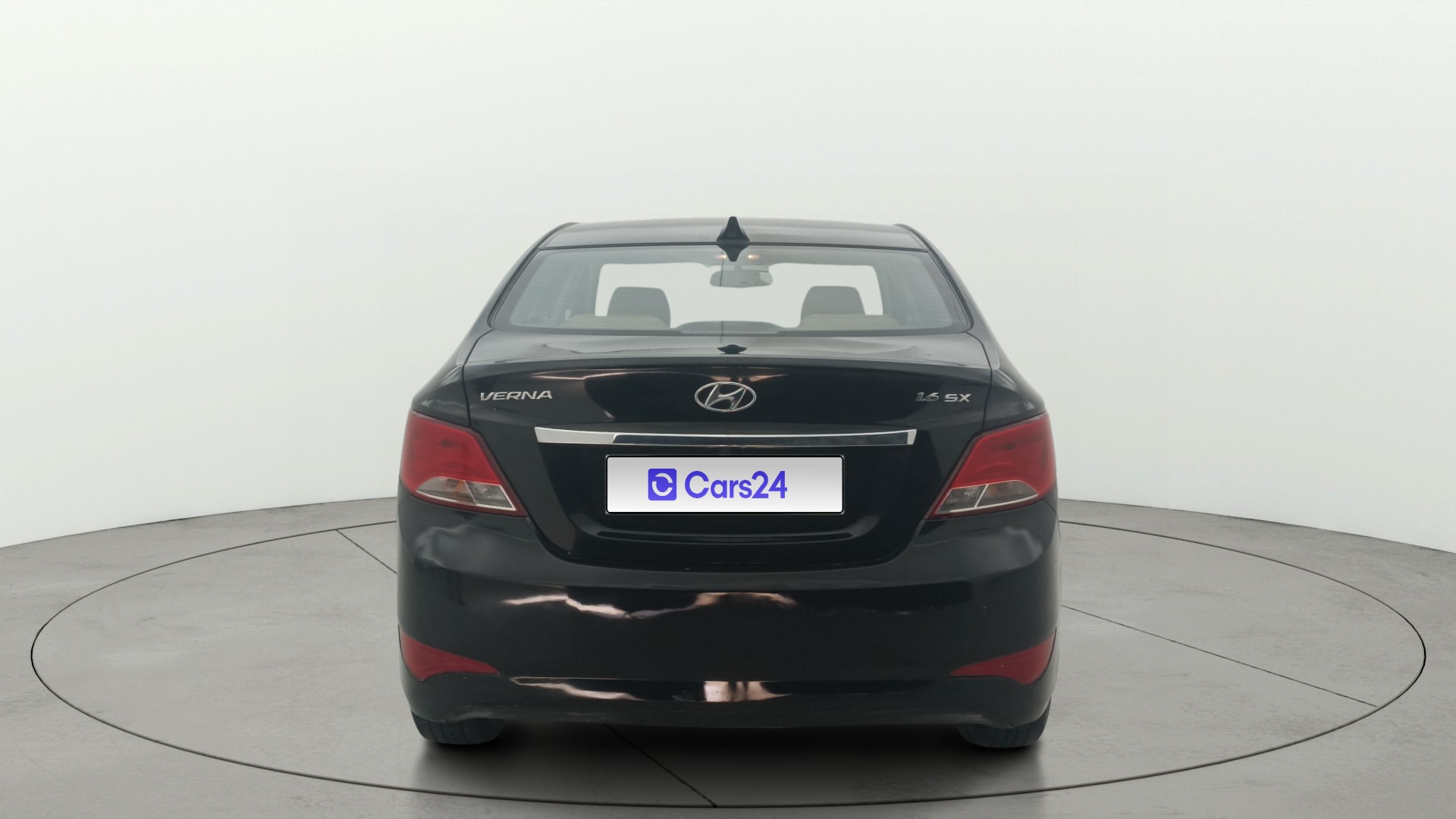 View 2017 Hyundai Verna 1.6 VTVT SX Image 39 Used 2017 Hyundai Verna 1.6 VTVT SX Image 39