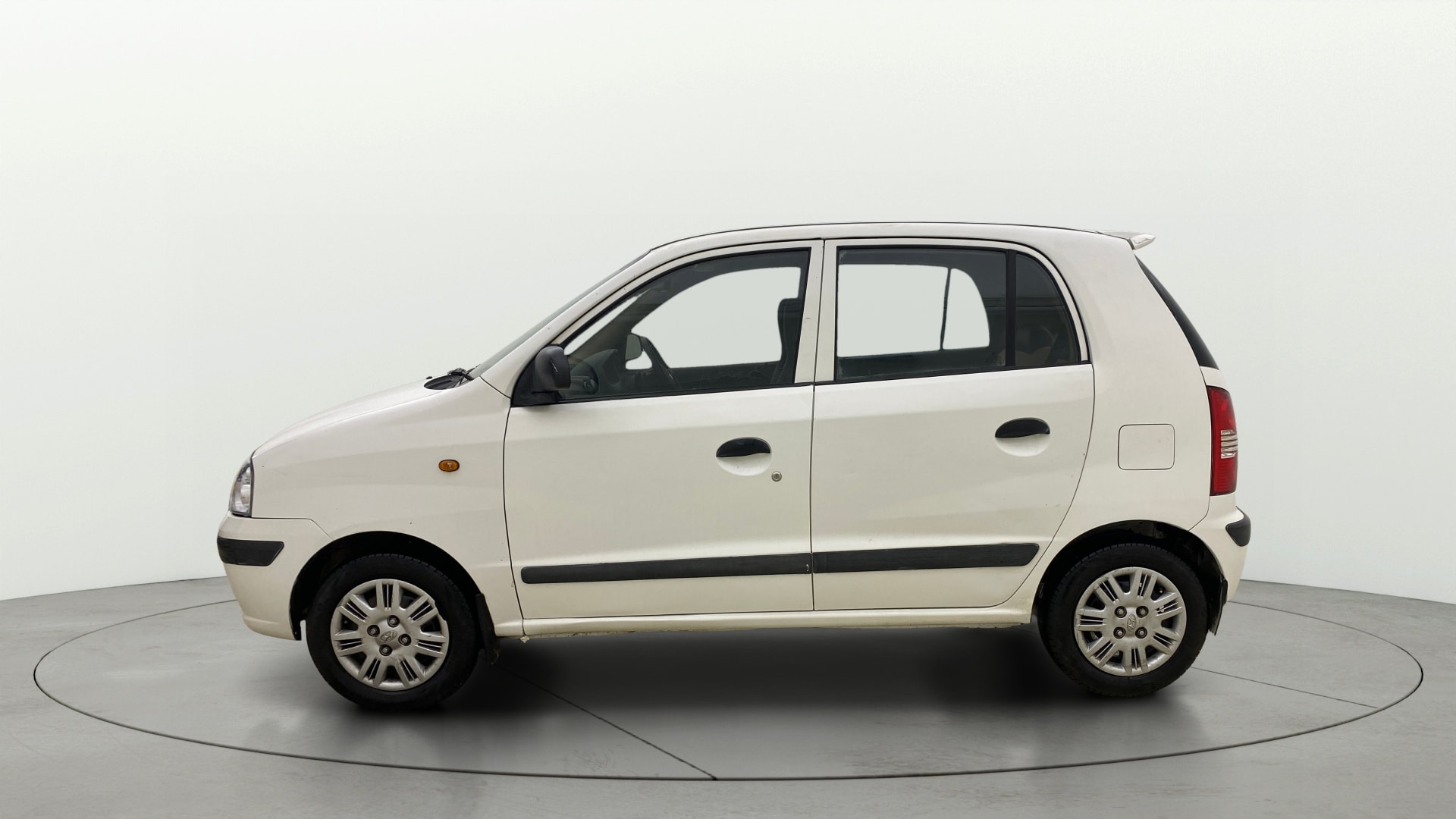 View 2013 Hyundai Santro Xing XE Image 5 Used 2013 Hyundai Santro Xing XE Image 5