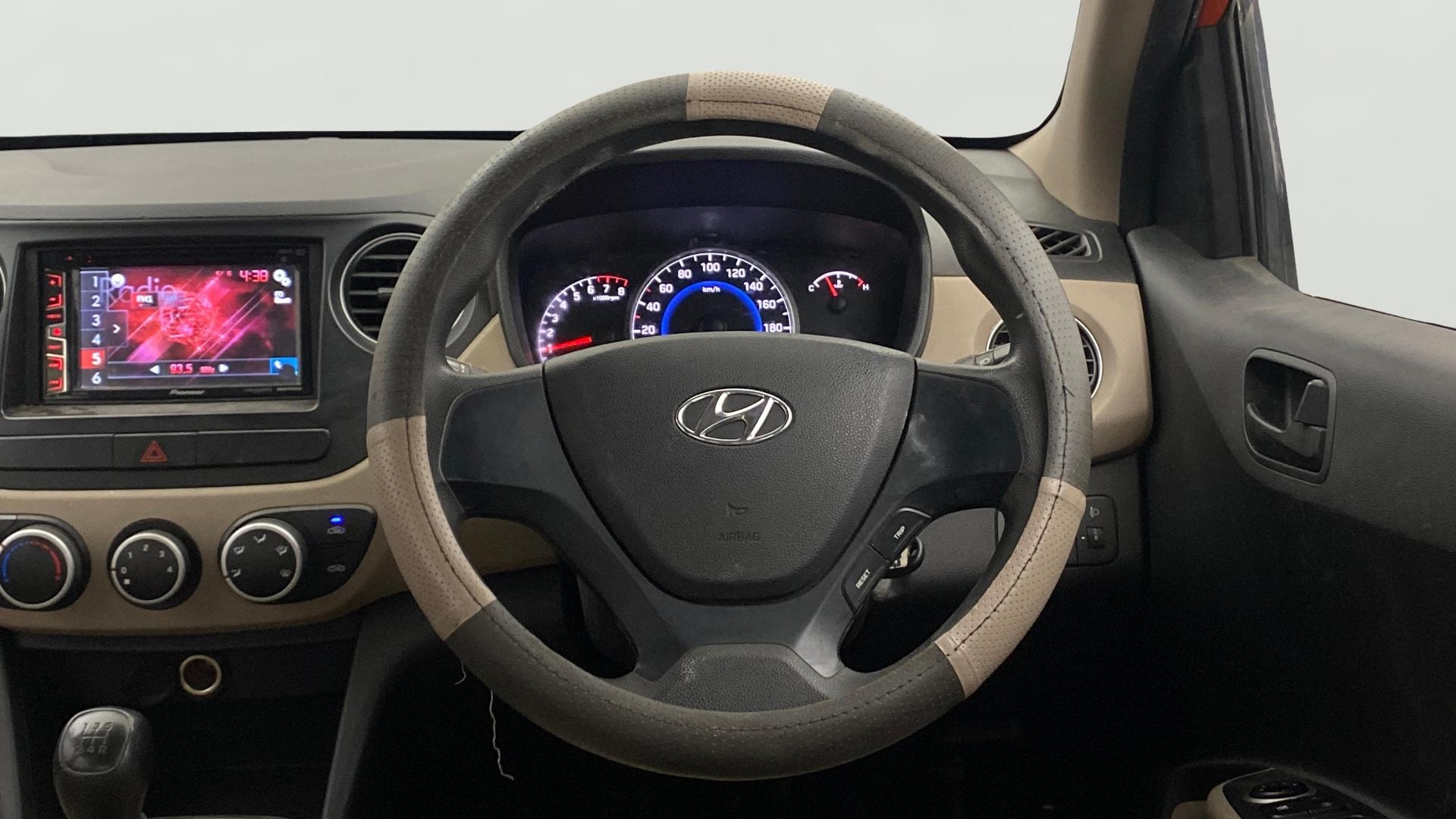 View 2017 Hyundai Grand i10 Magna 1.2 Kappa VTVT Image 20 Used 2017 Hyundai Grand i10 Magna 1.2 Kappa VTVT Image 20