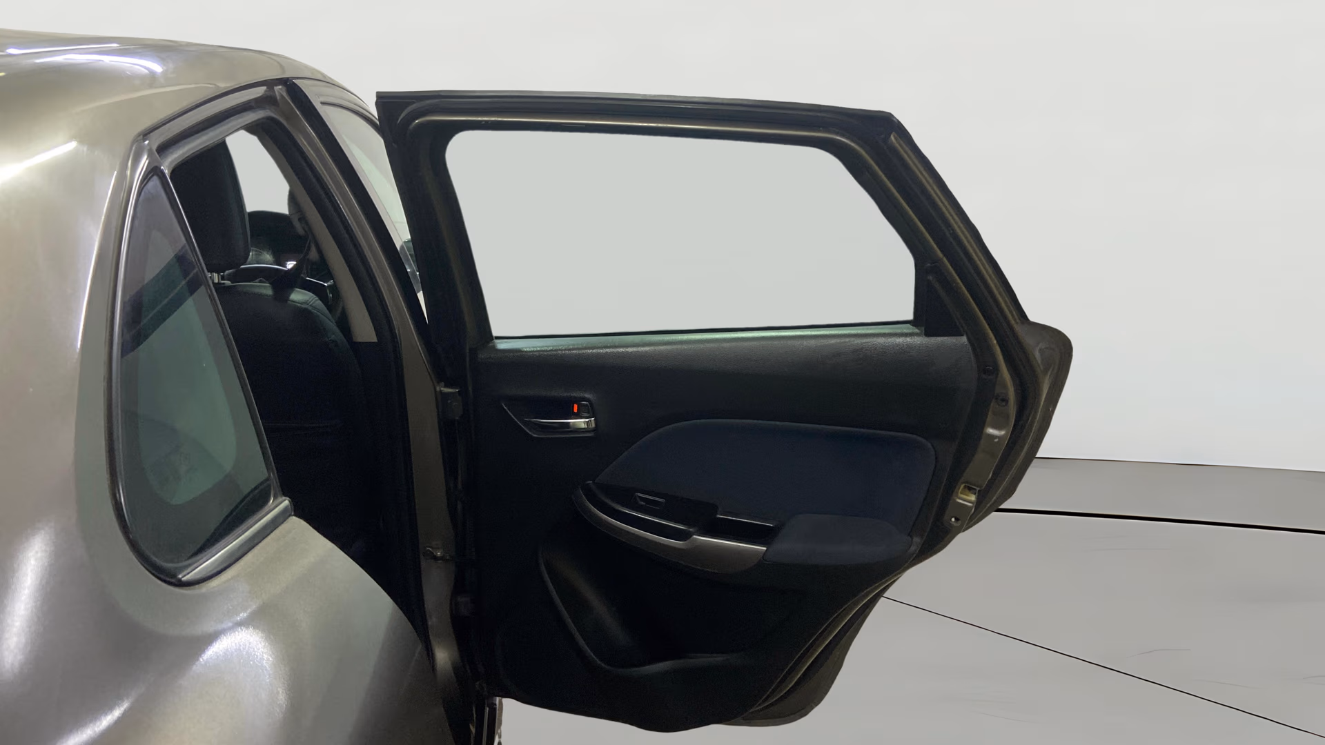 View 2021 Maruti Suzuki 1000 Base Variant Image 6 Used 2021 Maruti Suzuki 1000 Base Variant Image 6