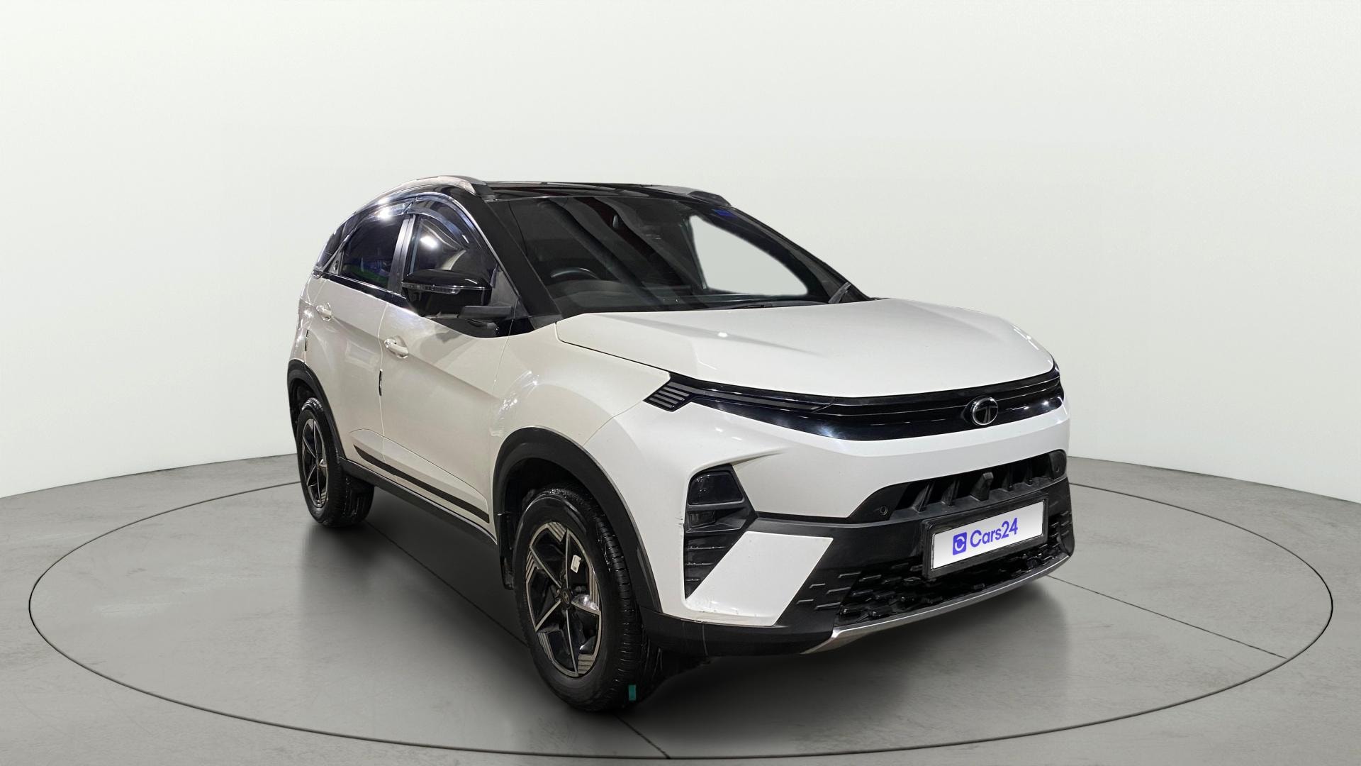 View 2024 Tata Nexon Revotron XE Image 22 Used 2024 Tata Nexon Revotron XE Image 22