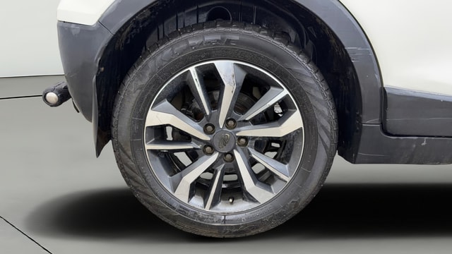 View Mahindra XUV300 Image 25 Used Mahindra XUV300 Image 25