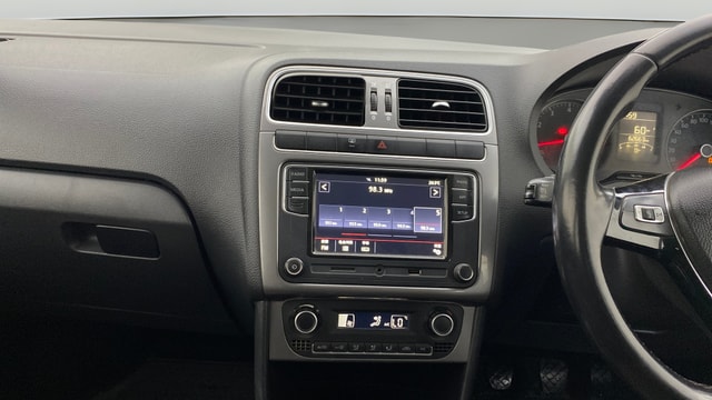 View Volkswagen Polo Image 18 Used Volkswagen Polo Image 18