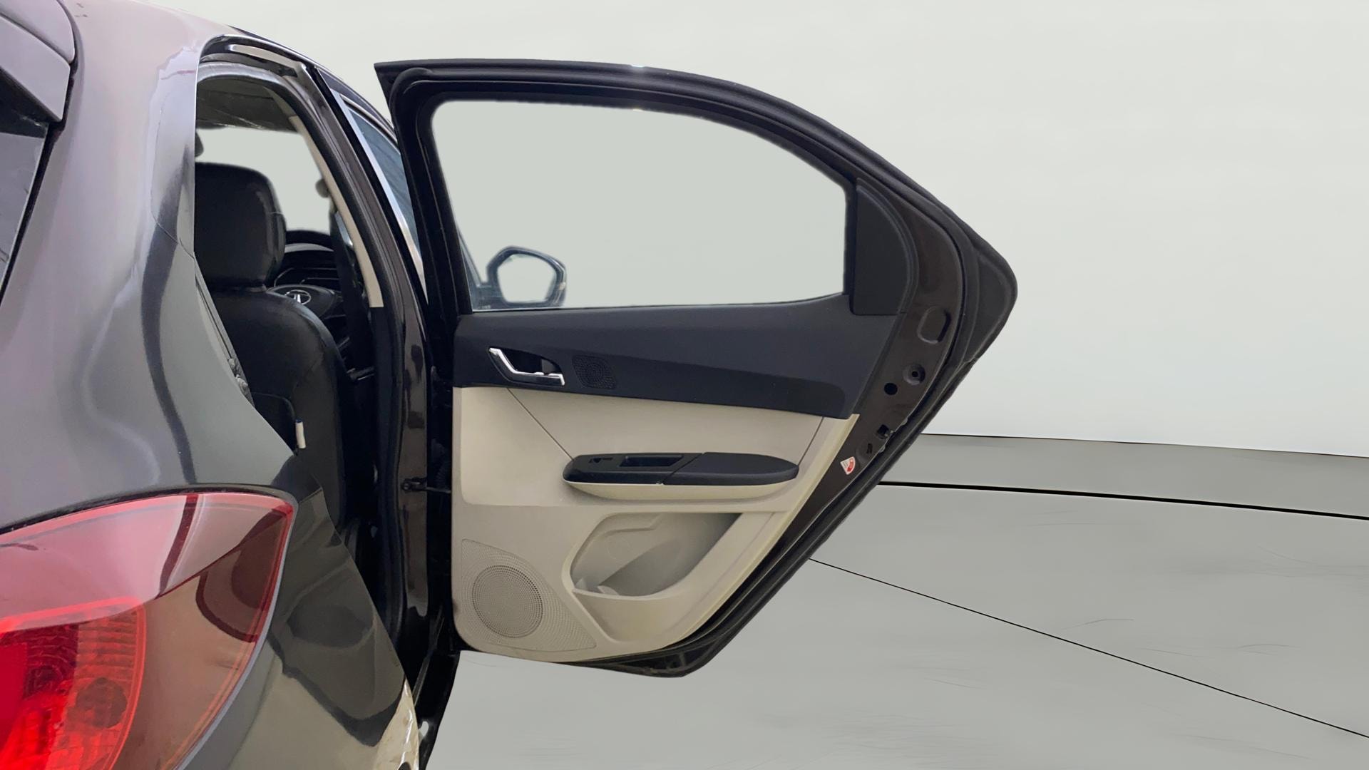 Used 2022 Tata Tiago Used 2022 Tata Tiago