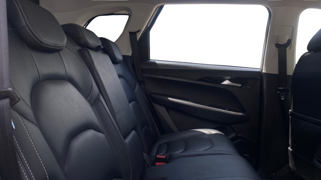 View MG Hector Image 37 Used MG Hector Image 37