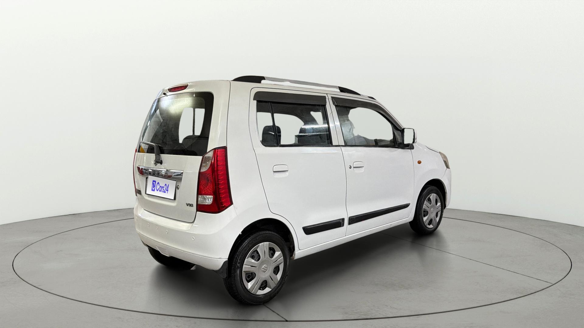 View 2015 Maruti Suzuki 1000 Base Variant Image 42 Used 2015 Maruti Suzuki 1000 Base Variant Image 42