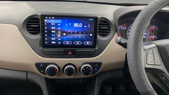 View Hyundai Grand i10 Image 32 Used Hyundai Grand i10 Image 32