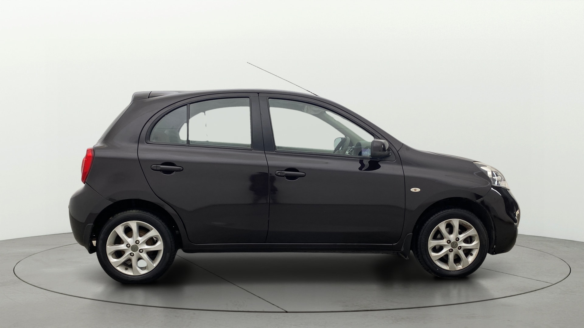 View 2015 Nissan Micra XV (CVT) Image 8 Used 2015 Nissan Micra XV (CVT) Image 8