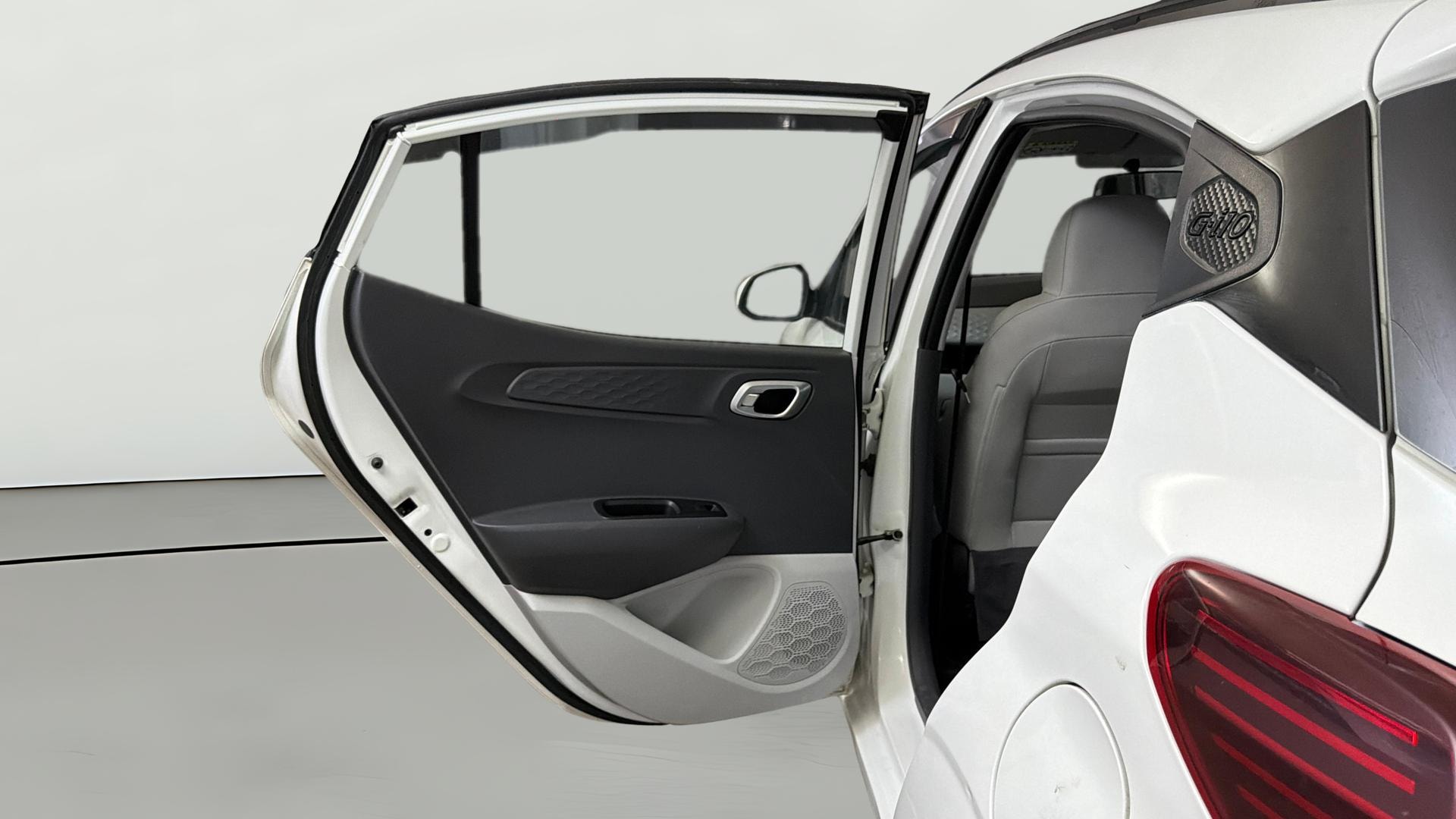View 2023 Hyundai Grand i10 Nios Sportz Petrol Image 23 Used 2023 Hyundai Grand i10 Nios Sportz Petrol Image 23