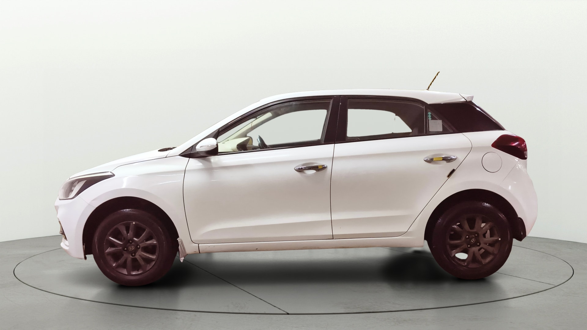 View 2019 Hyundai Elite i20 1.2 Sportz Plus Petrol Image 6 Used 2019 Hyundai Elite i20 1.2 Sportz Plus Petrol Image 6